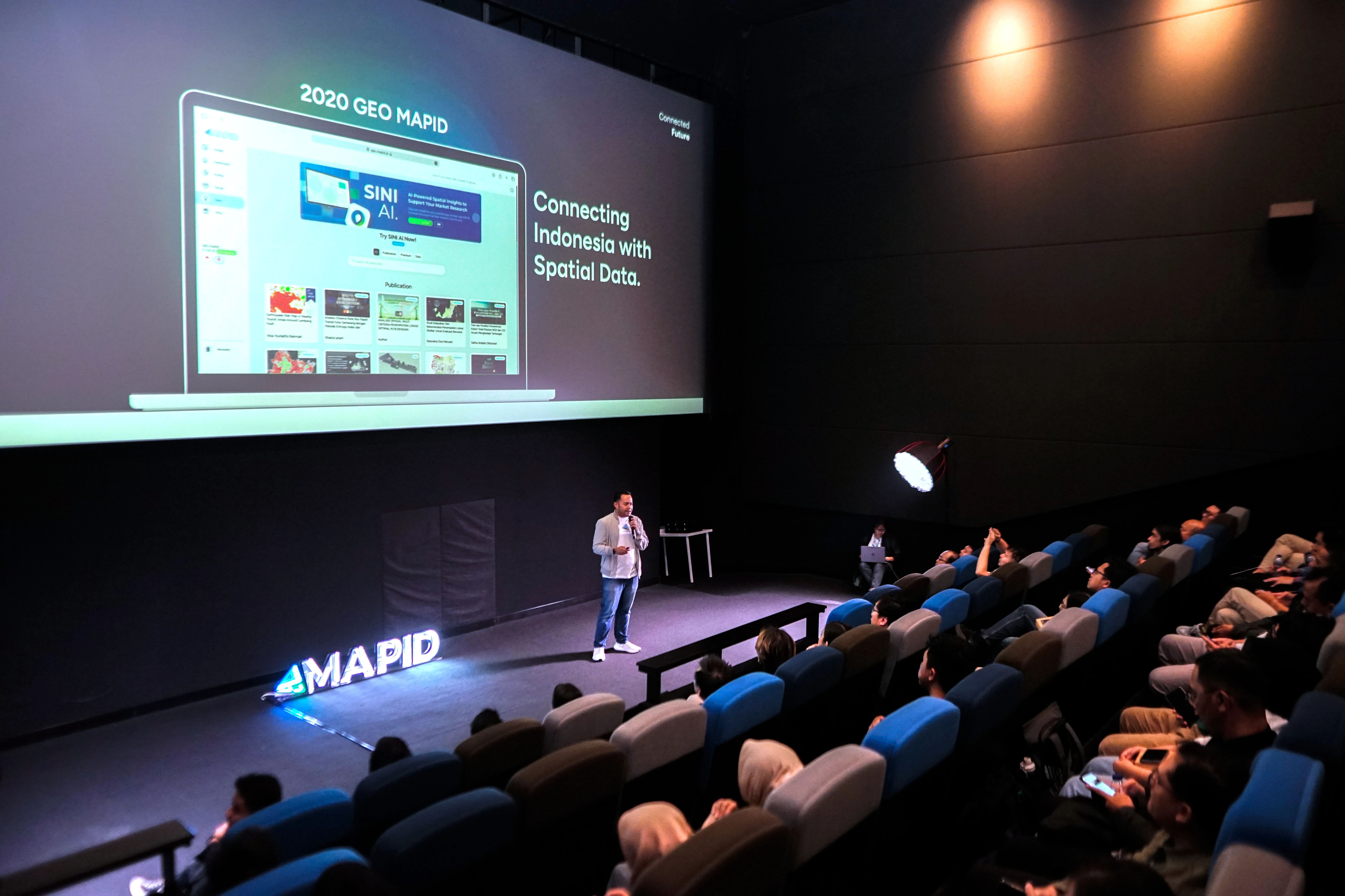 TECHNOLOGY & PRODUCT EXPERIENCE